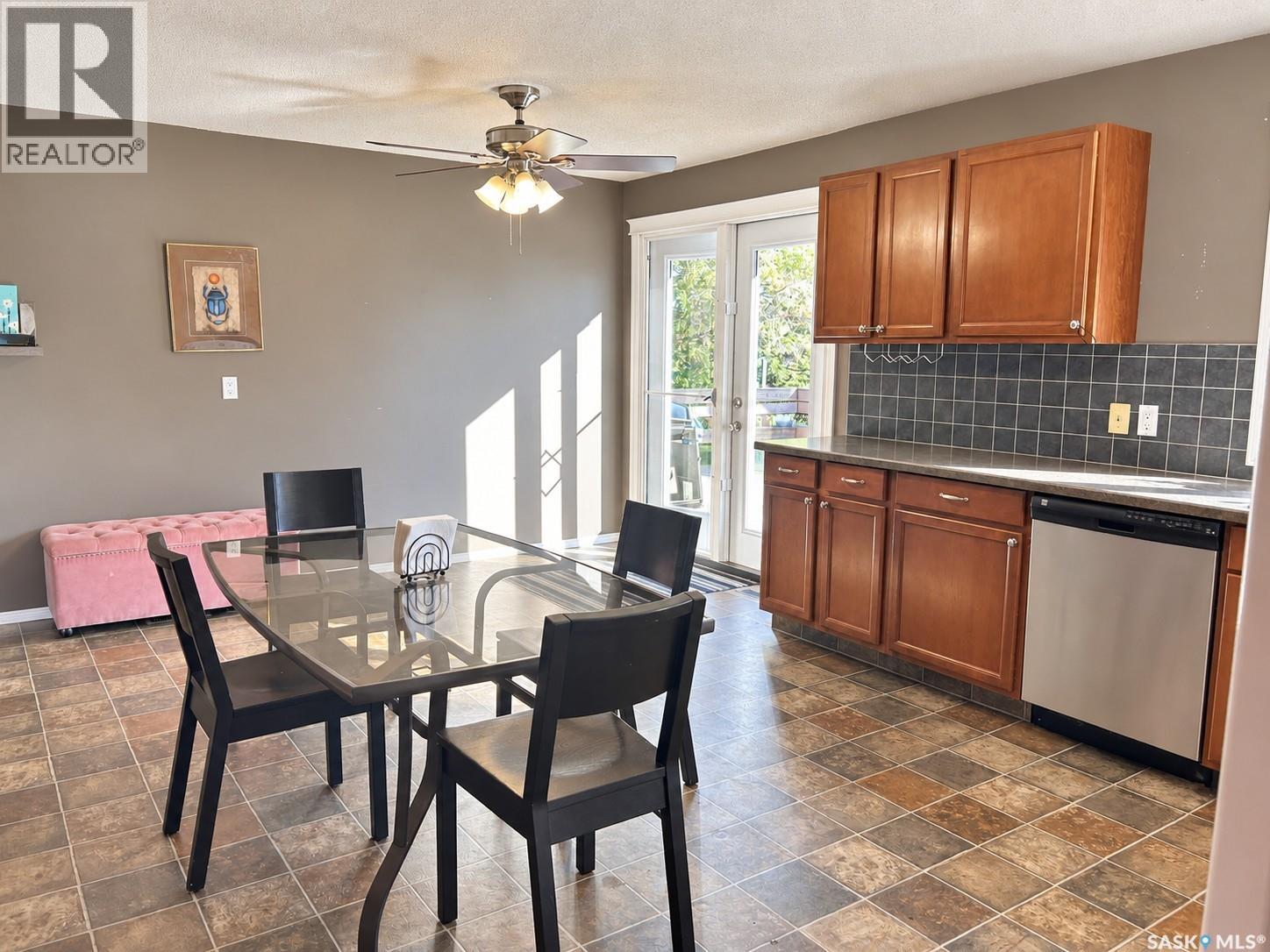 401 Service ROAD E, Shellbrook — photo 2