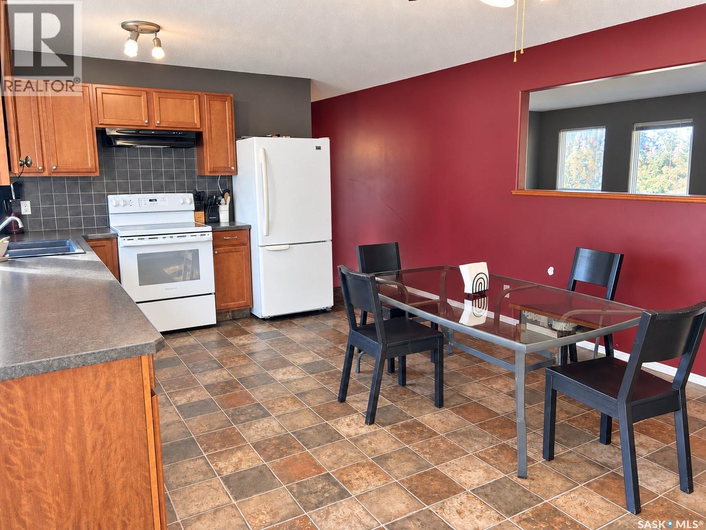 401 Service ROAD E, Shellbrook — photo 4