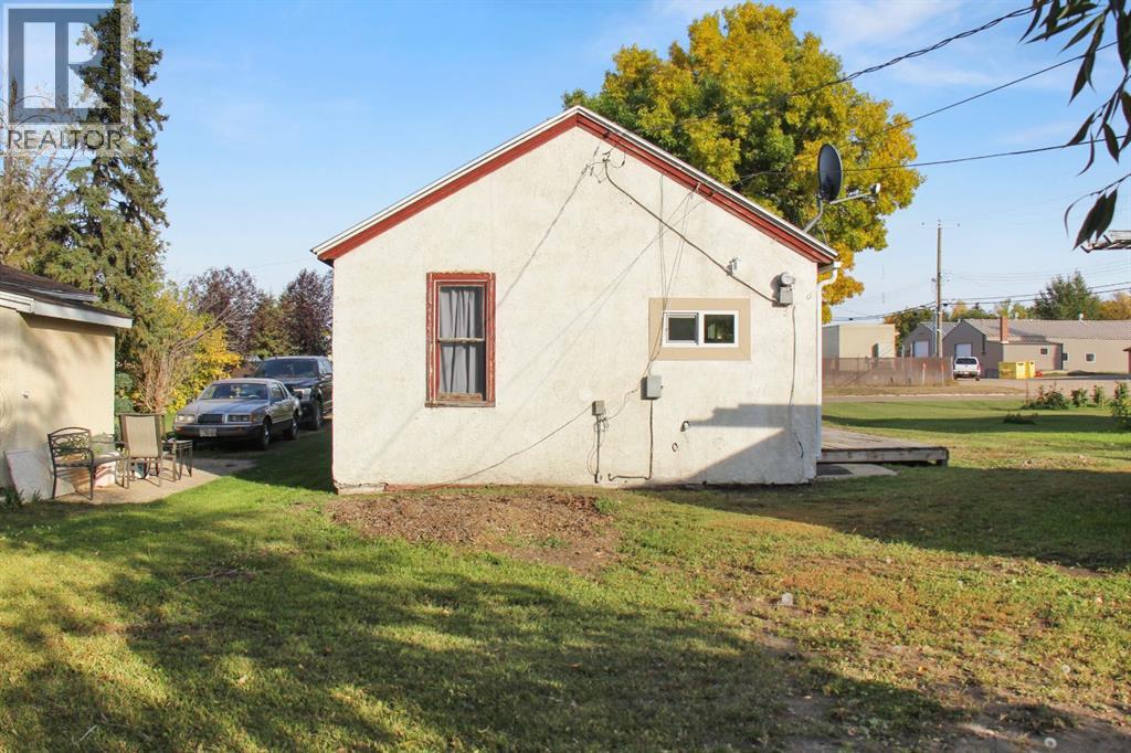 Listing photo – 4809 49 Street, Sedgewick