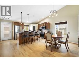 57 Thornfield Close SE - photo 2