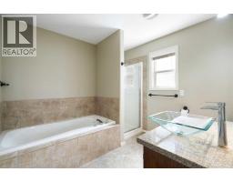 57 Thornfield Close SE - photo 6