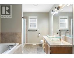 57 Thornfield Close SE - photo 24
