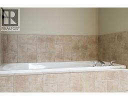 57 Thornfield Close SE - photo 25
