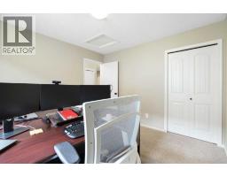 57 Thornfield Close SE - photo 28