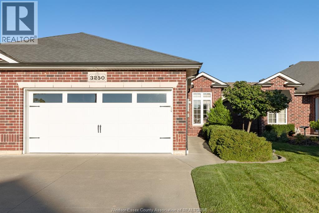 3250 ARPINO Avenue, Windsor, Ontario, N8N0A5, Windsor, Ontario — photo 2 of 5