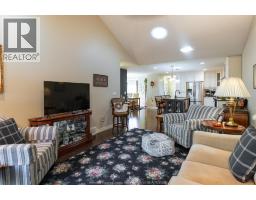 Foyer - 3250 Arpino Avenue, Windsor, ON N8N0A5 Photo 13
