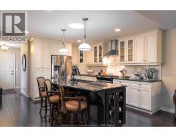 Family room/Fireplace - 3250 Arpino Avenue, Windsor, ON N8N0A5 Photo 6