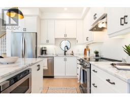 12 Leeds Court, Bracebridge), ON P1L0B7 Photo 17