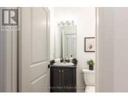 12 Leeds Court, Bracebridge), ON P1L0B7 Photo 21