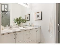 12 Leeds Court, Bracebridge), ON P1L0B7 Photo 25