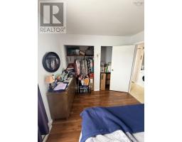 100-102 Henry Street Street, Sydney, NS B1N2H3 Photo 10