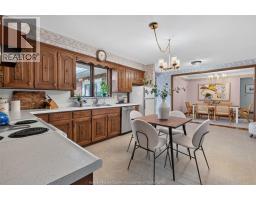 1565 Roxborough, Windsor, ON N9B3H2 Photo 16