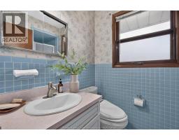 1565 Roxborough, Windsor, ON N9B3H2 Photo 26