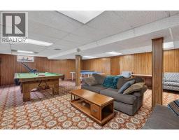 1565 Roxborough, Windsor, ON N9B3H2 Photo 31