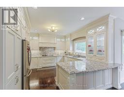 252 Dunview Avenue N, Toronto, ON M2N4J2 Photo 16