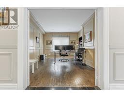 252 Dunview Avenue N, Toronto, ON M2N4J2 Photo 20