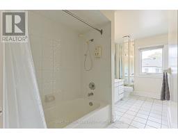 252 Dunview Avenue N, Toronto, ON M2N4J2 Photo 35