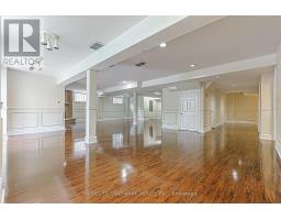 252 Dunview Avenue N, Toronto, ON M2N4J2 Photo 44