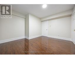 252 Dunview Avenue N, Toronto, ON M2N4J2 Photo 47