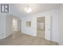 Living room - 305 - 131 Beecroft Road, Toronto, ON M2N6G9 Photo 10
