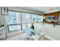 1012 - 10 Queens Quay W, Toronto, ON M5J2R9 Photo 8