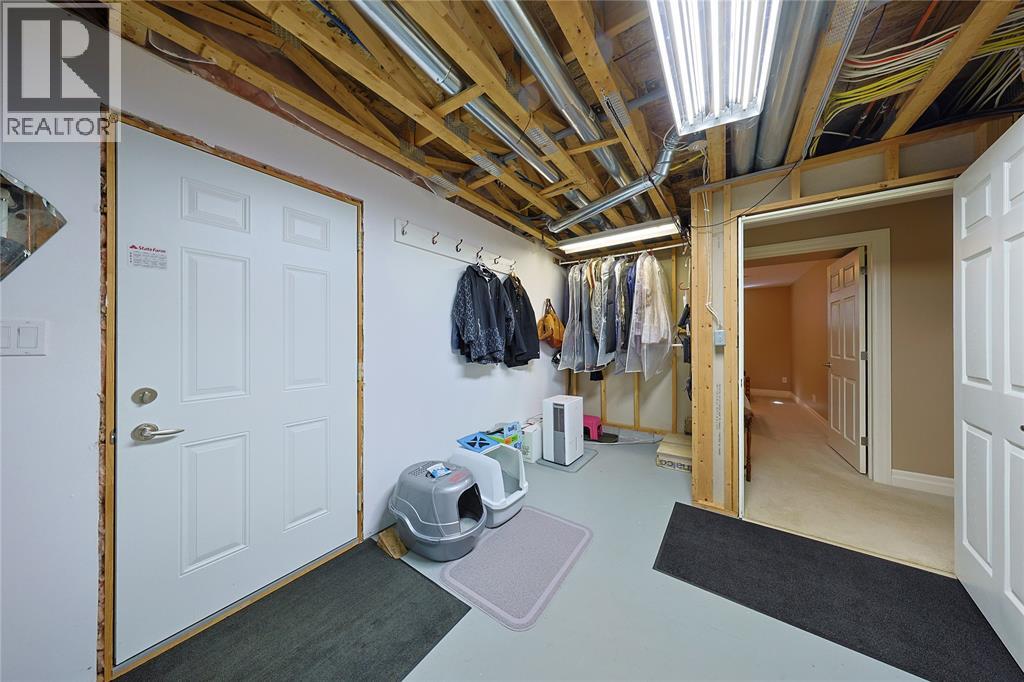 5121 Lakeshore ROAD - 49