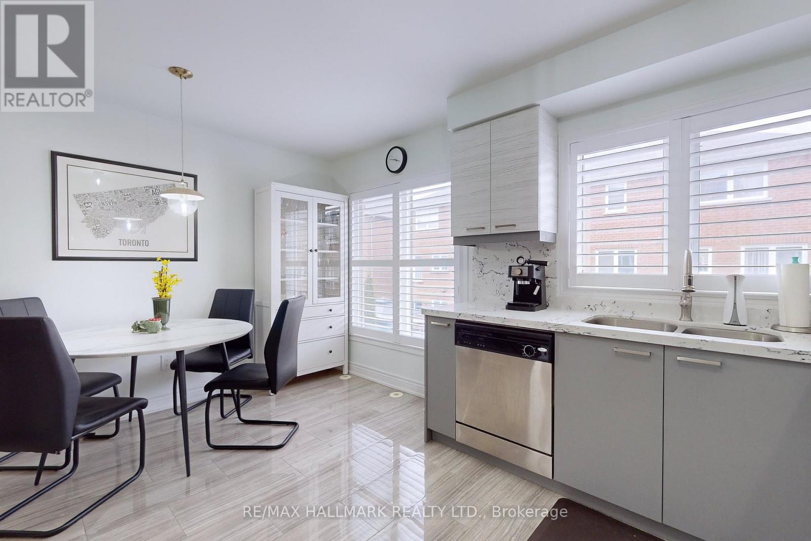 33 FERGUSON STREET - 18