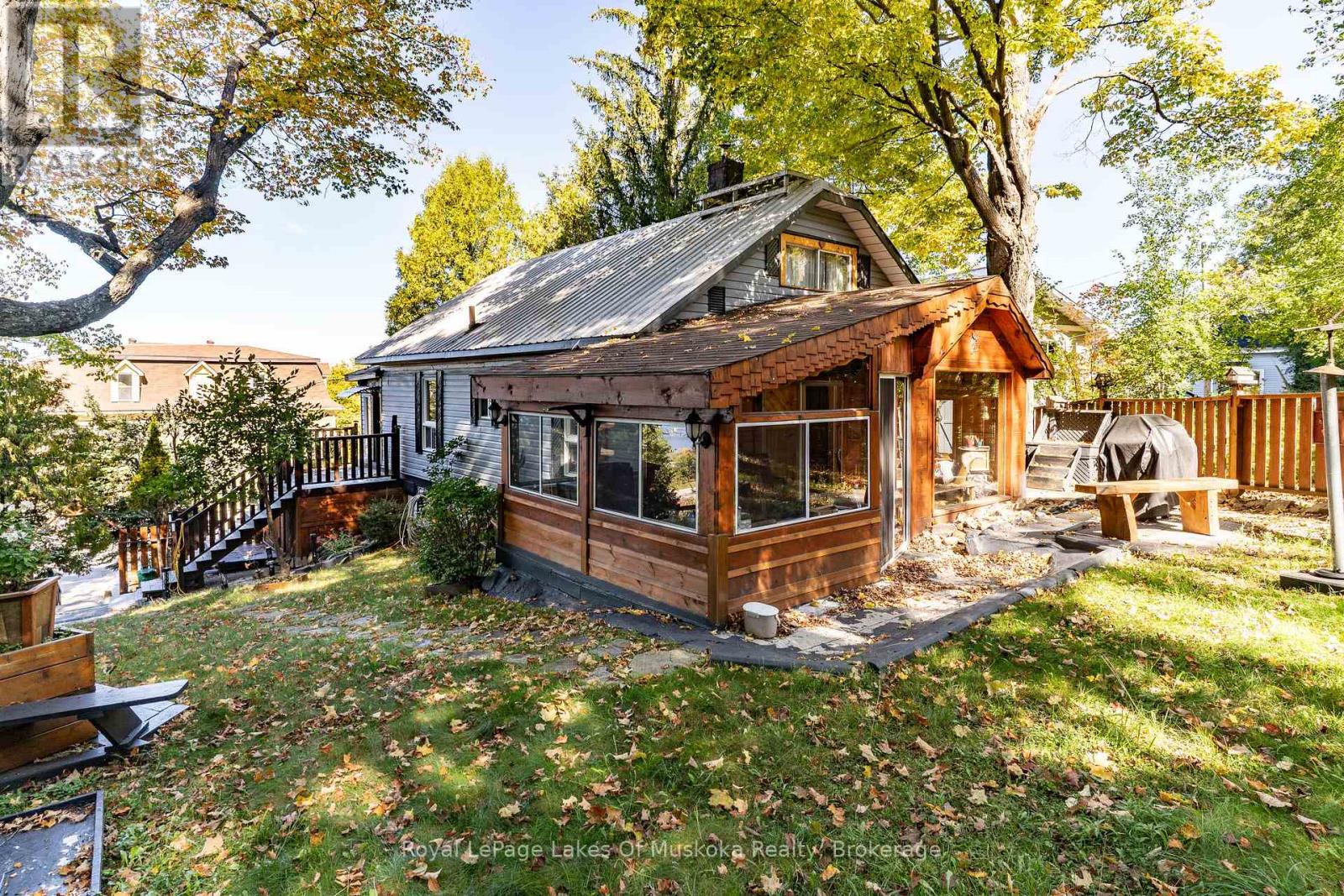 47 Main Street West, Huntsville, Ontario, P1H1W9, Huntsville, Ontario — photo 1 of 5