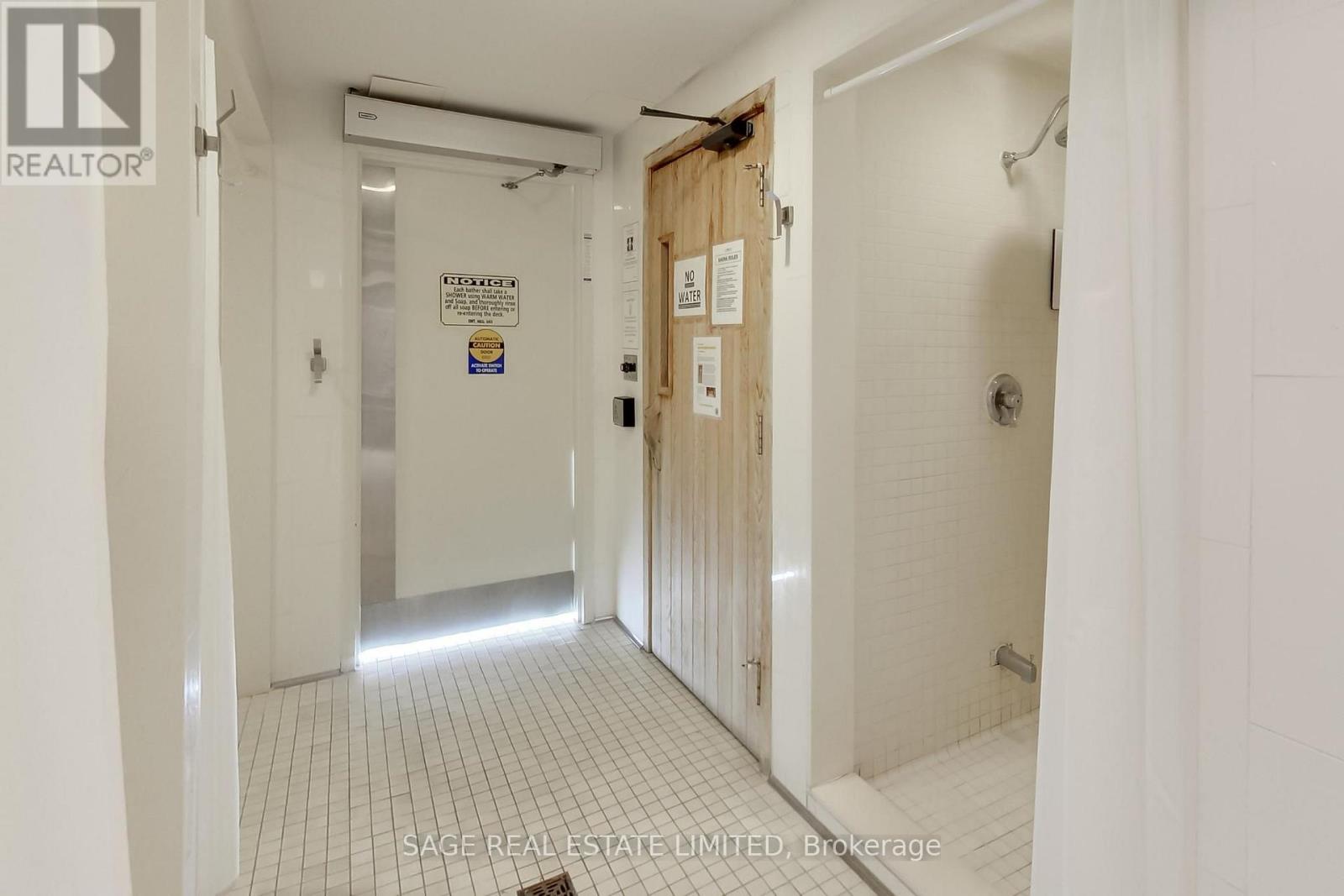 #1801 235 SHERWAY GARDENS ROAD - Image 32