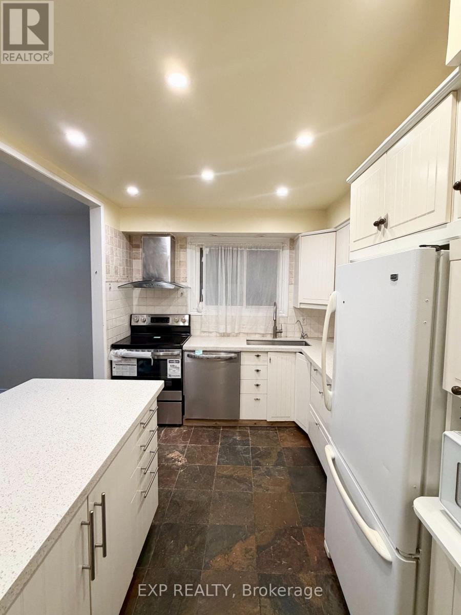 UPPER - 119 INGLESIDE DRIVE — photo 2