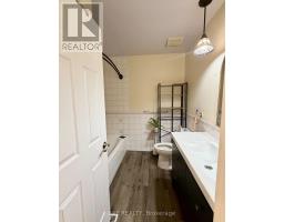 Upper - 119 Ingleside Drive, Kitchener, ON N2M2G9 Photo 8