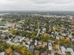 40 Sansome Avenue, Winnipeg, MB R3K0P2 Photo 43