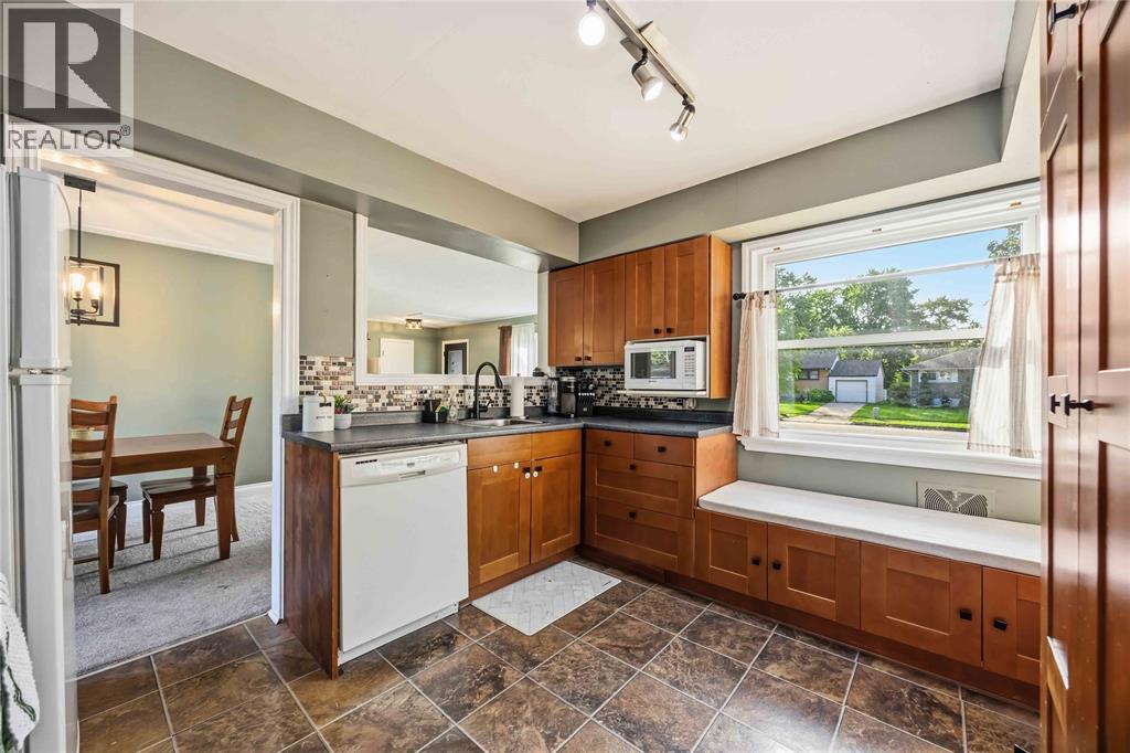 772 KEMSLEY DRIVE - 10