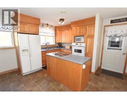 Living room - 3247 Route 585, Newbridge, NB E7N1K2 Photo 7