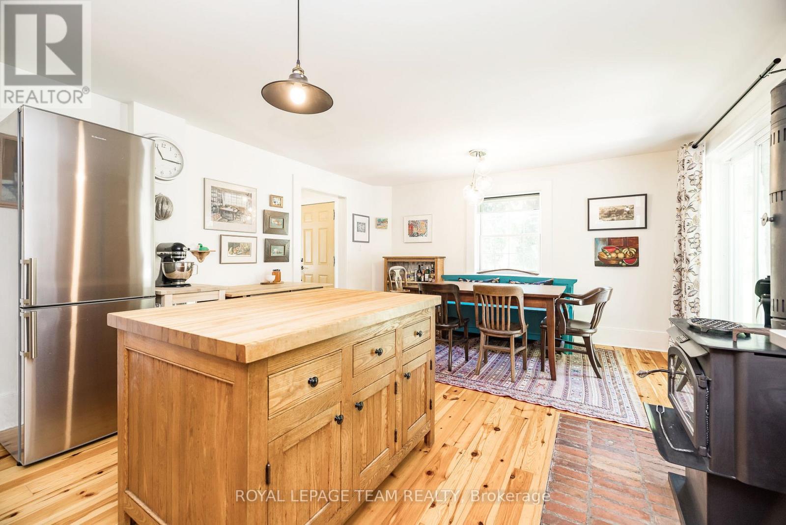373 CRAIG ROAD - 22