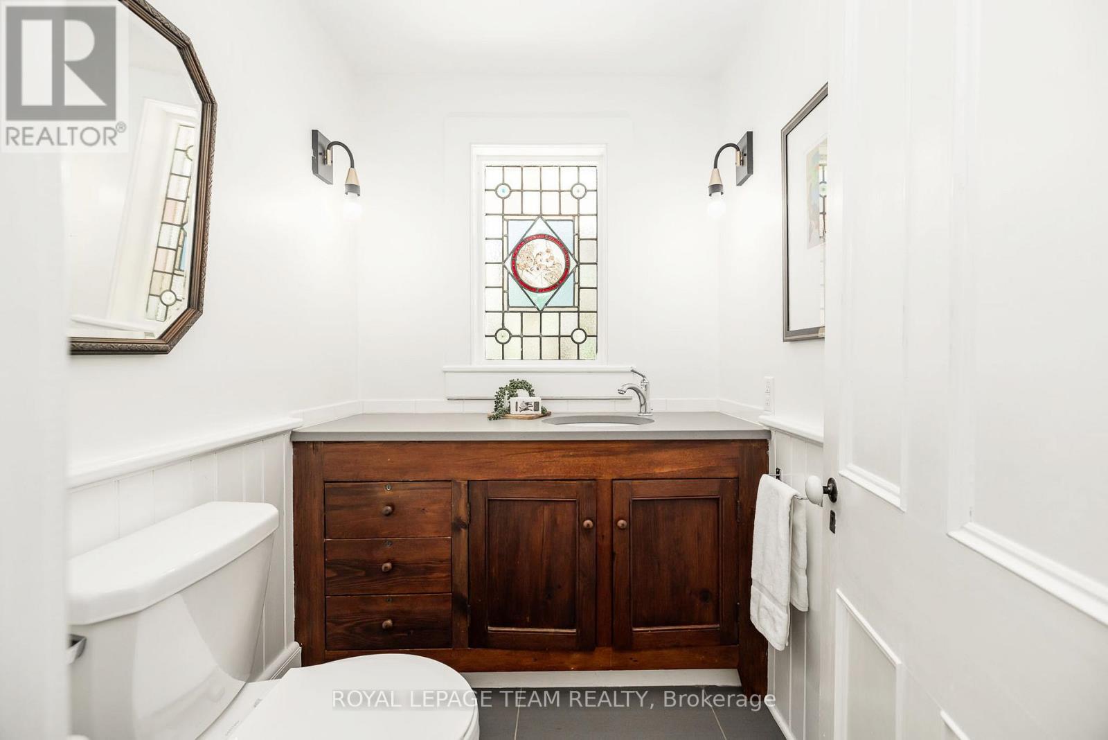 373 CRAIG ROAD - 24