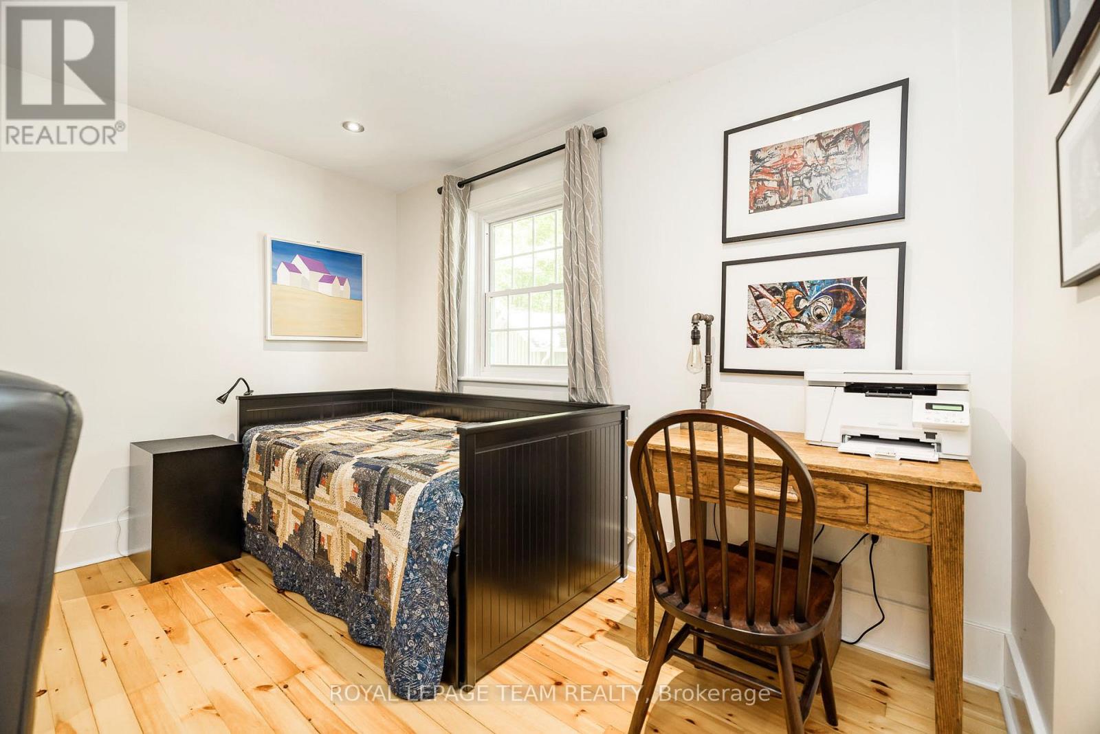 373 CRAIG ROAD - 31