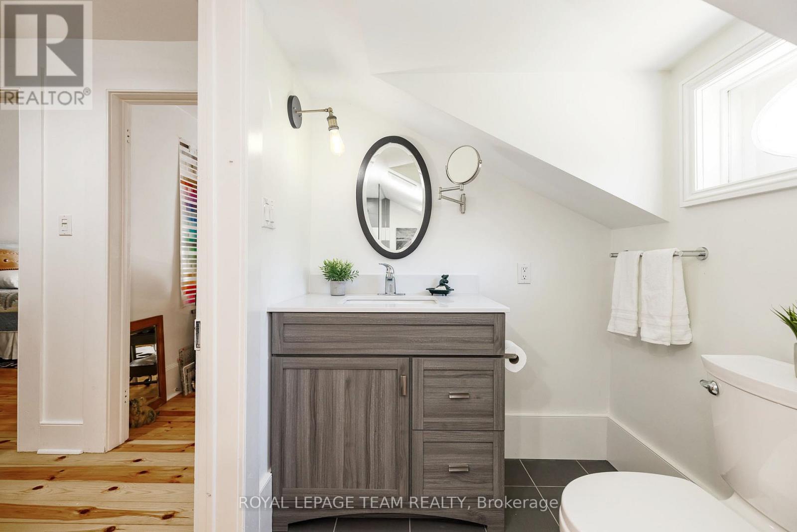 373 CRAIG ROAD - 36