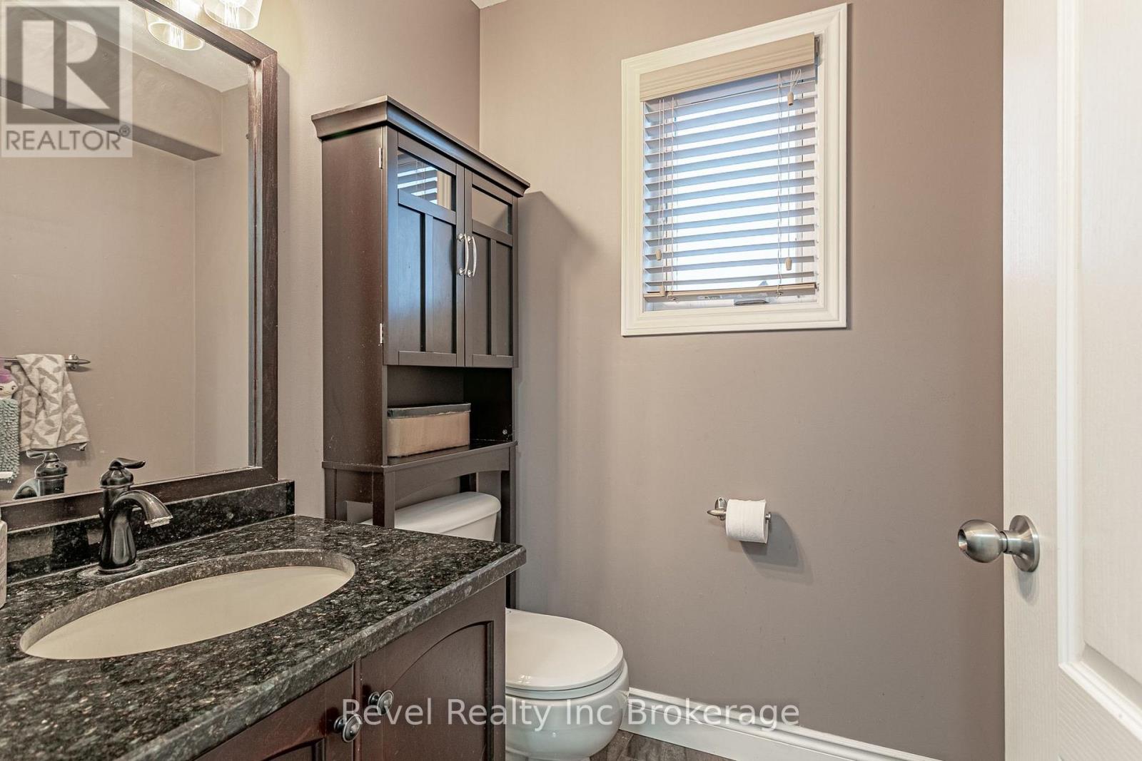 53 APPLEWOOD STREET - Image 16