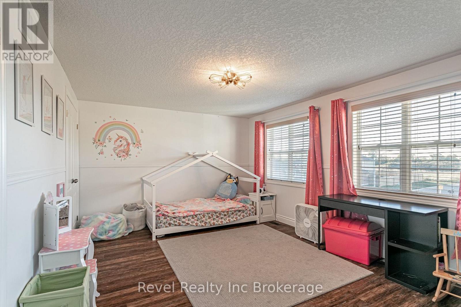 53 APPLEWOOD STREET - 17