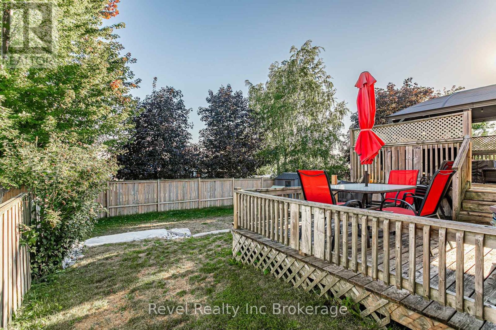 53 APPLEWOOD STREET - 34