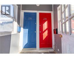 226-228 Watson Street, photo 3