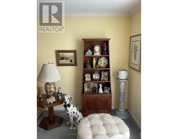 Family room - 14 Robinhood Drive, Hamilton, ON L9H4G1 Photo 6
