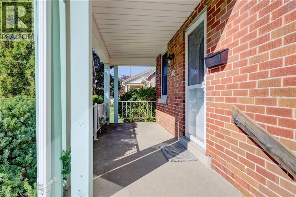 174 BRIDGEPORT Road E — photo 3