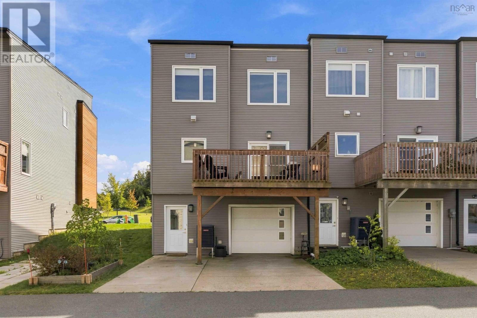 52 Eliza Ritchie Crescent - 2