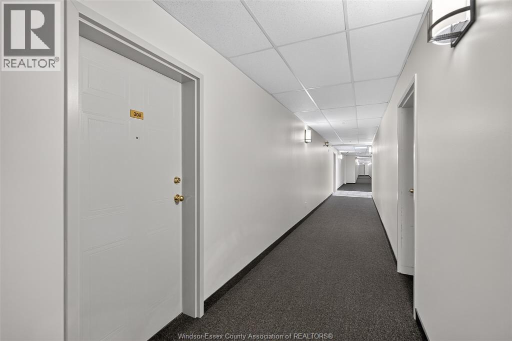 #308 1655 Grand Marais West - Image 30