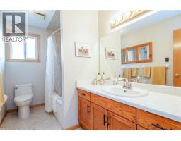 154 Ambleside Court, Waterloo, ON N2K3E3 Photo 20