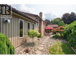 154 Ambleside Court, Waterloo, ON N2K3E3 Photo 45