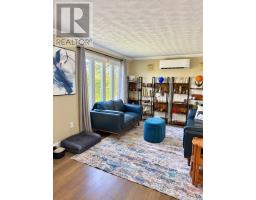 325 Creston Boulevard thumbnail 12