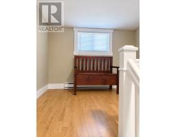 325 Creston Boulevard thumbnail 17